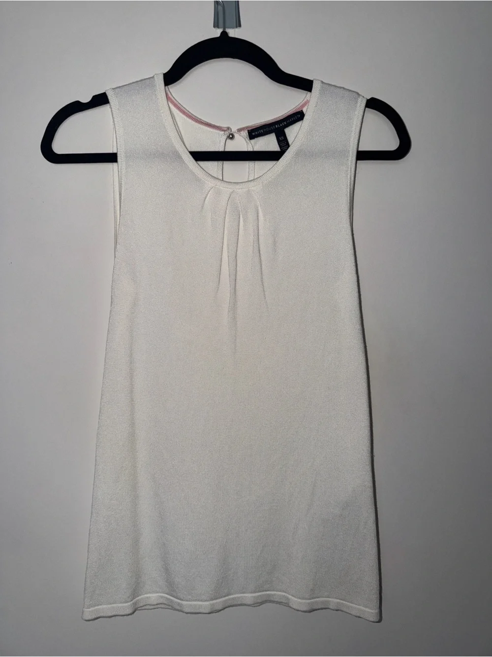 White House Black Market Ivory Sleeveless Keyhole Tank - Picture 3 of 3